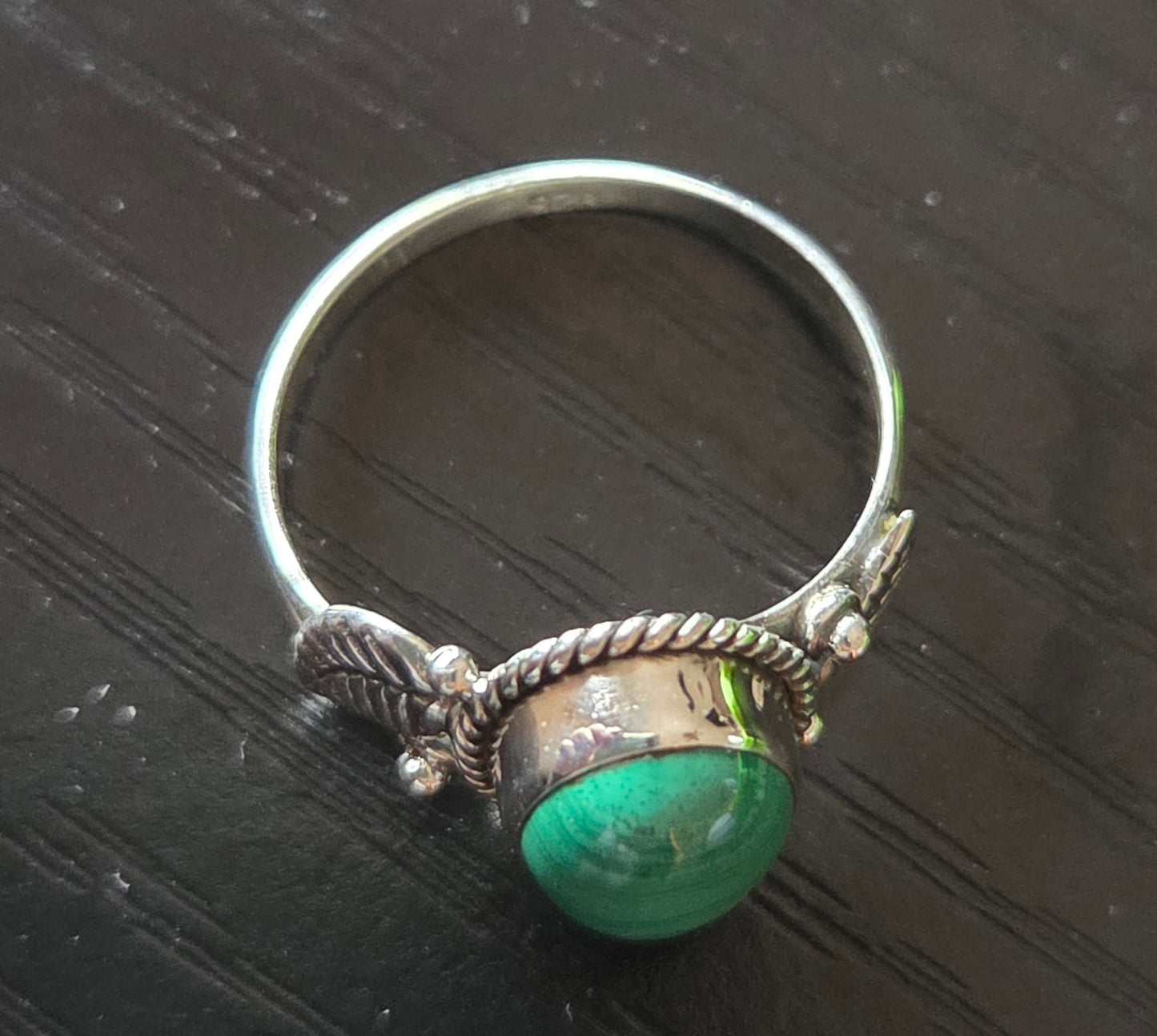 Malachite ring size 8 sterling sliver
