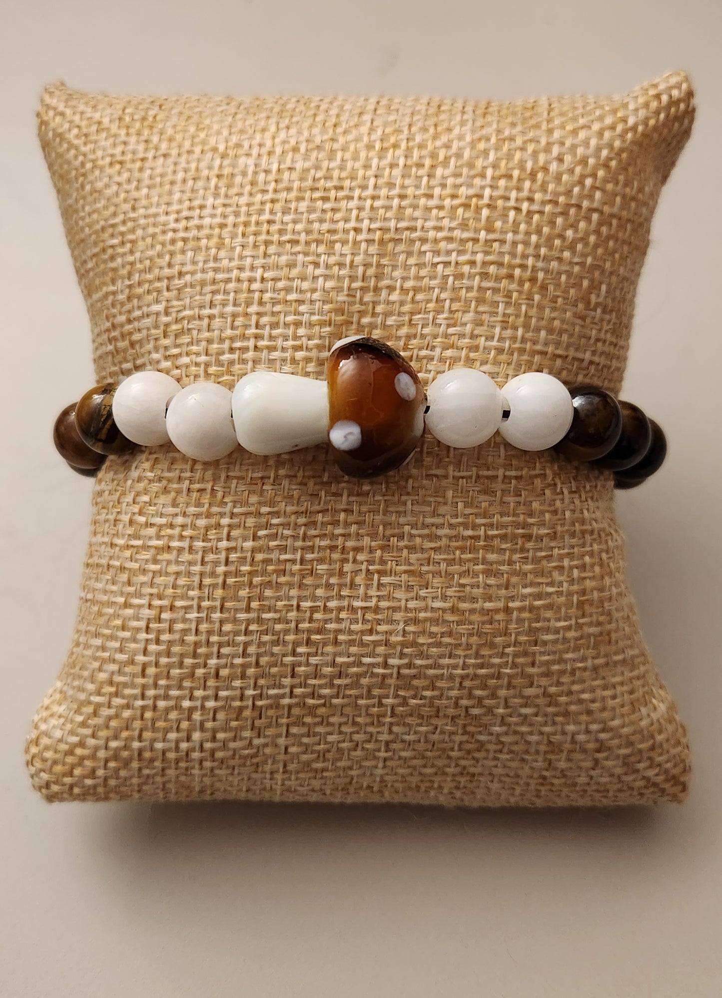 Tigers eye and Moonstone with a mushroom