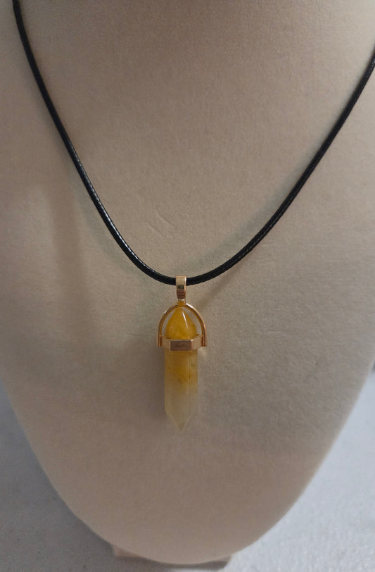 Citrine pendant with cord
