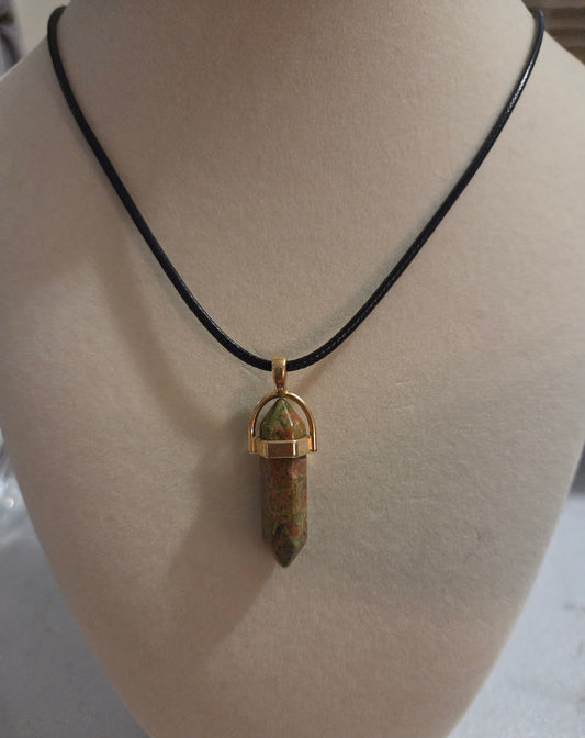 Unakite pendant with cord