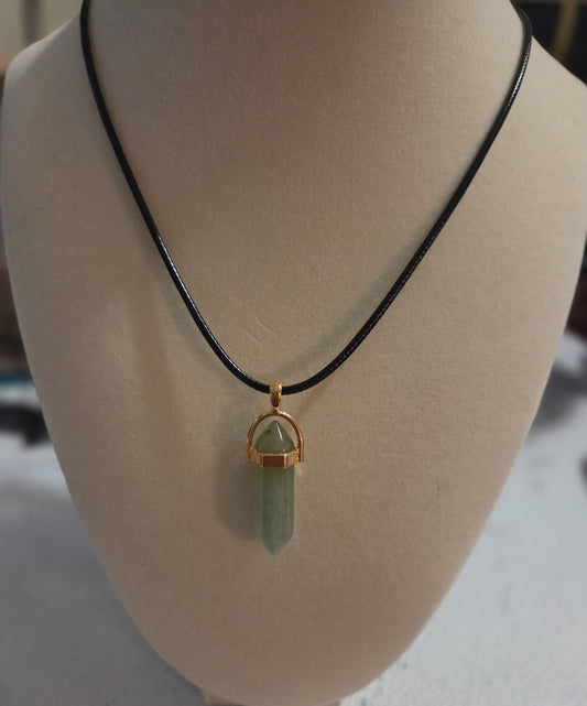 Adventurine pendant with cord