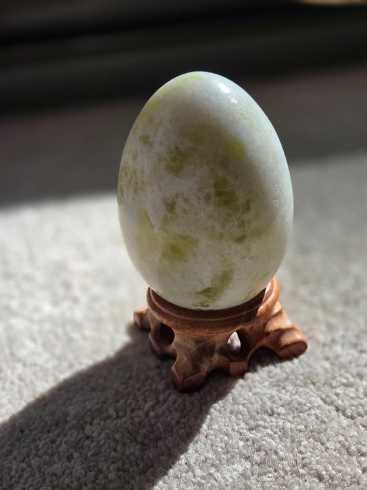 Lemon Jade Egg Stone with stand