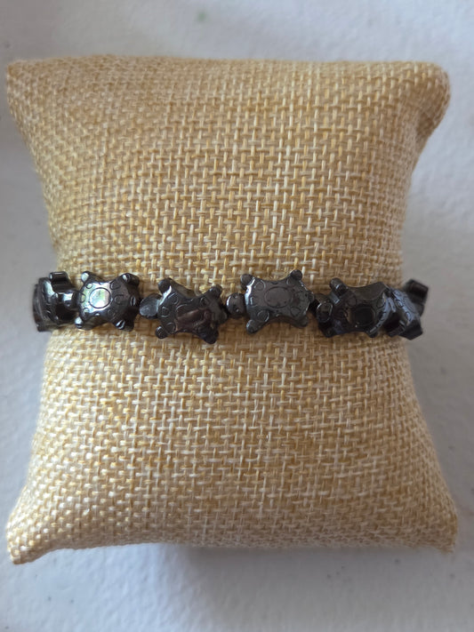 Hematite Turtle 🐢 stretch bracelet