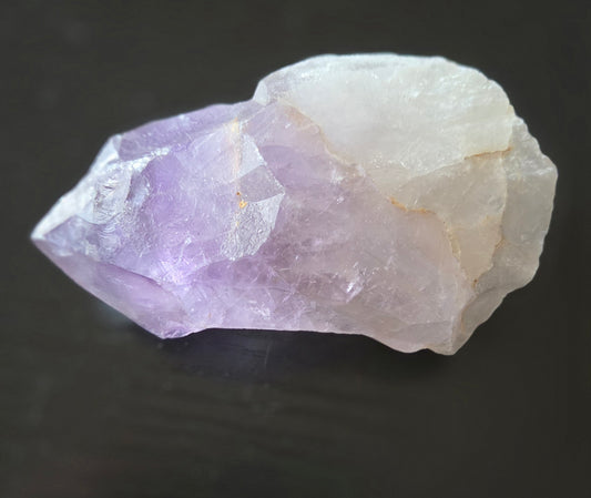 Large Amethyst point