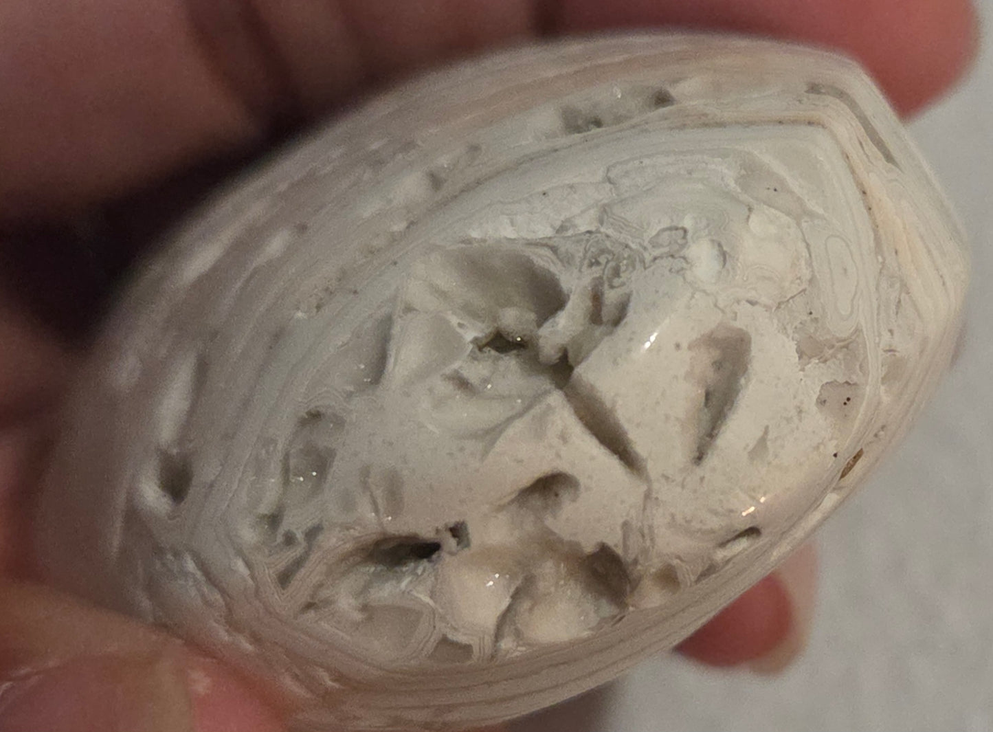 Mexican White Lace Agate Palm stone